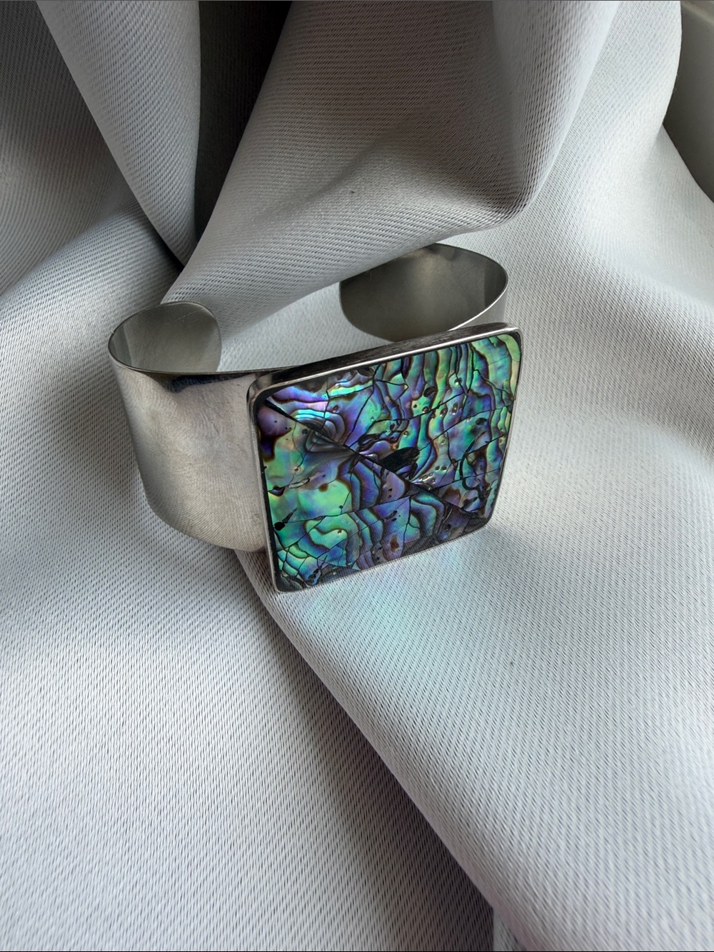 Silver Cuff Smart Bracelet with Abalone Iridescent Face
